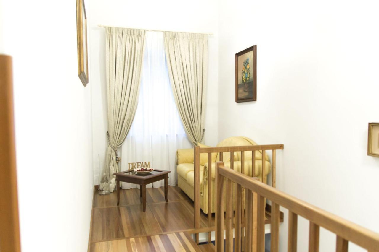 Serena Rooms Solofra Εξωτερικό φωτογραφία